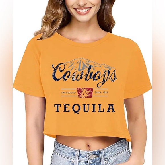 Tops - Cowboy graphic tshirt